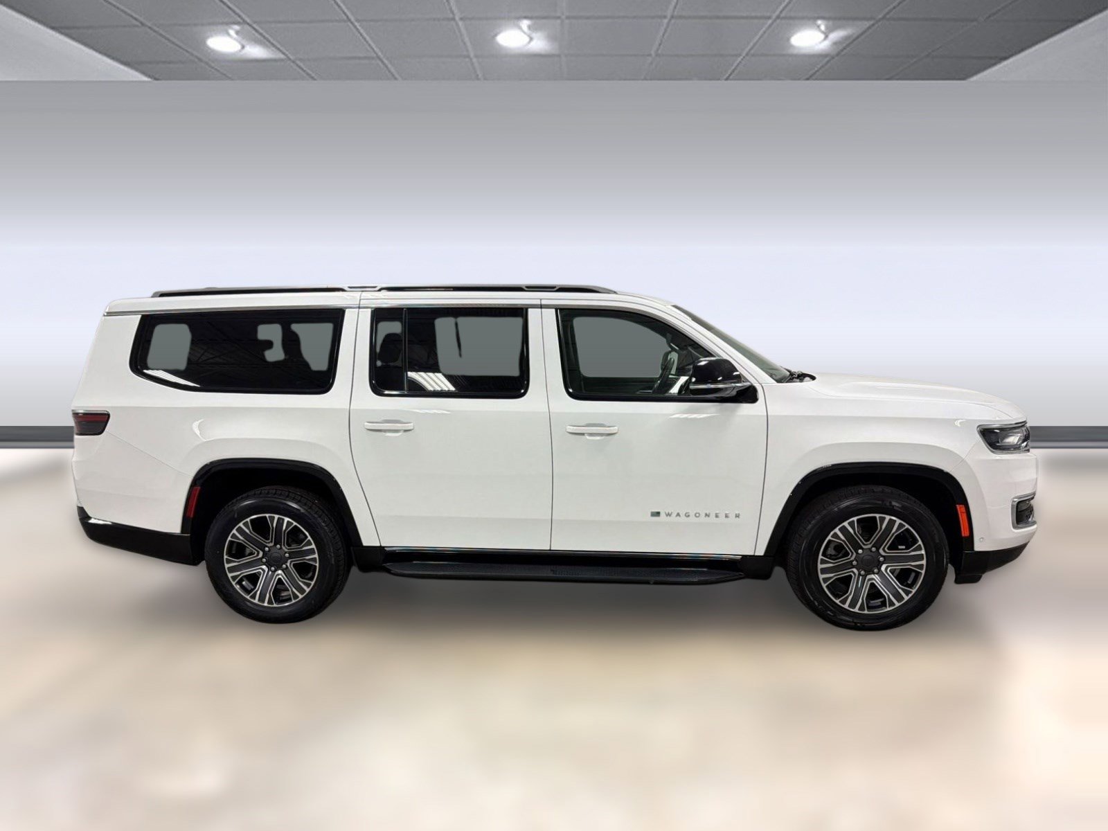 Used 2024 Jeep Wagoneer L Series II w/ Flexible Seating Group image 6