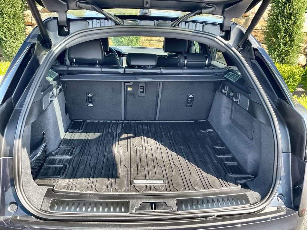 Certified 2025 Land Rover Range Rover Velar Dynamic HSE image 18