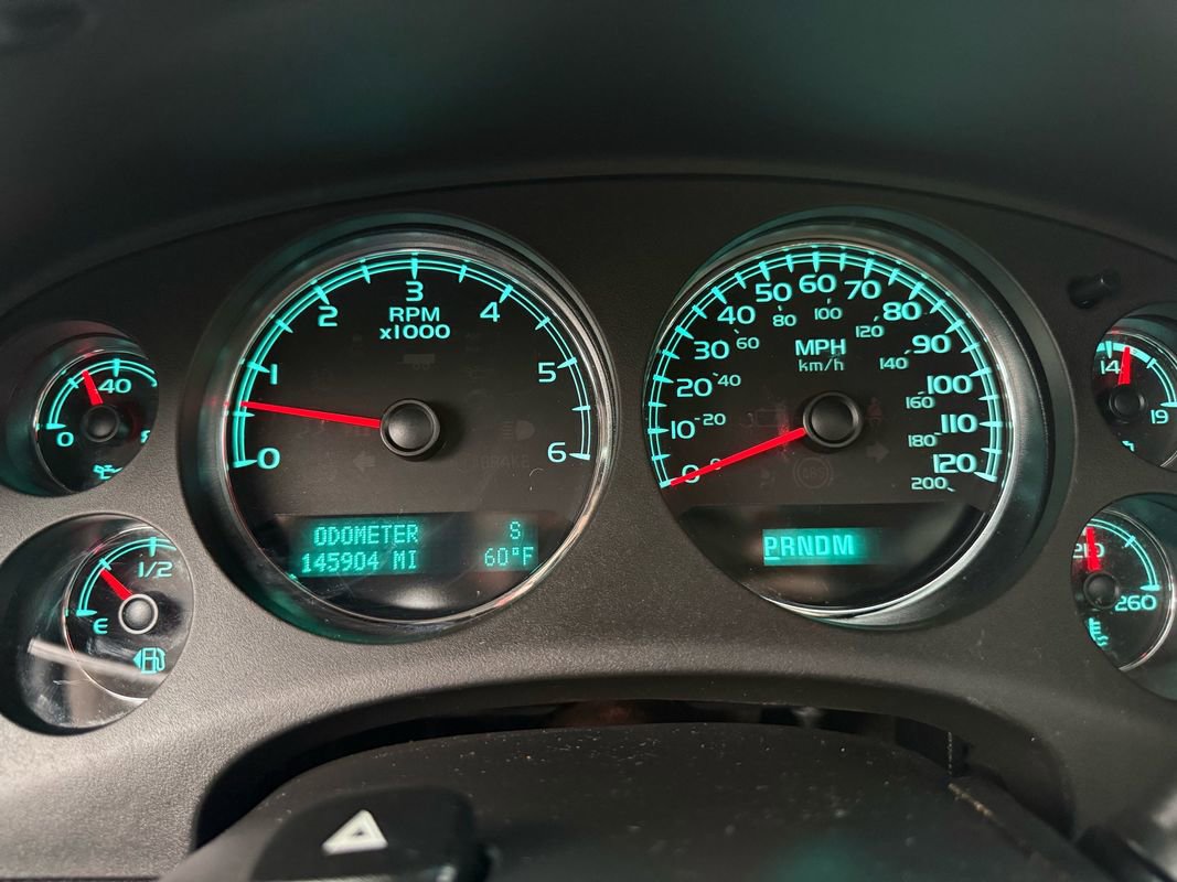 Used 2012 Chevrolet Avalanche LT image 19