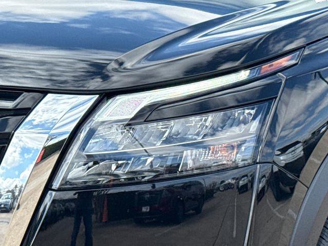 Certified 2024 Nissan Pathfinder S image 5