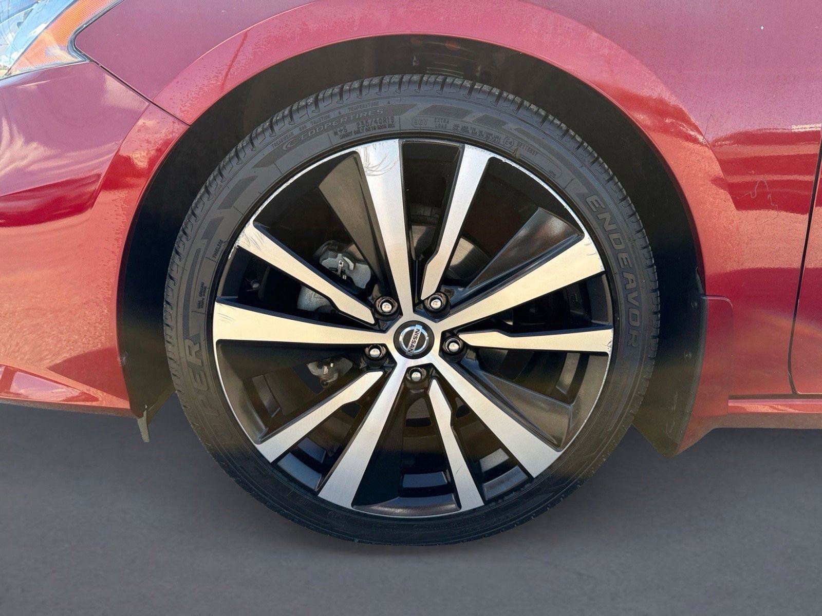 Used 2020 Nissan Altima 2.0 Platinum image 10