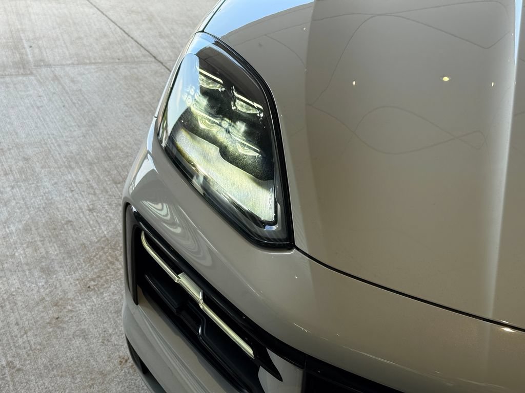 New 2026 Porsche Cayenne S AWD/4WD image 15