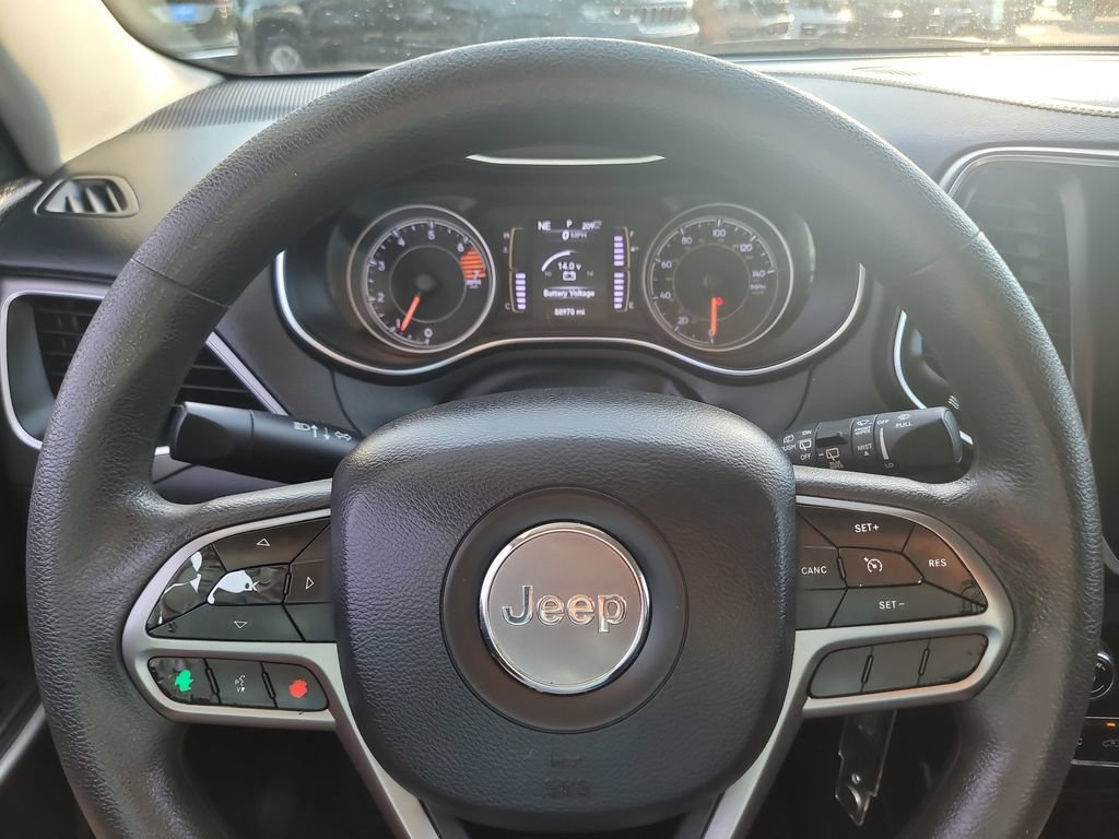 Used 2020 Jeep Cherokee Latitude AWD/4WD image 28