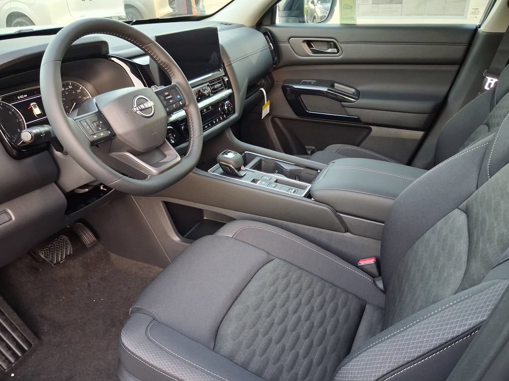 New 2026 Nissan Pathfinder SV w/ Cargo Package FWD image 7