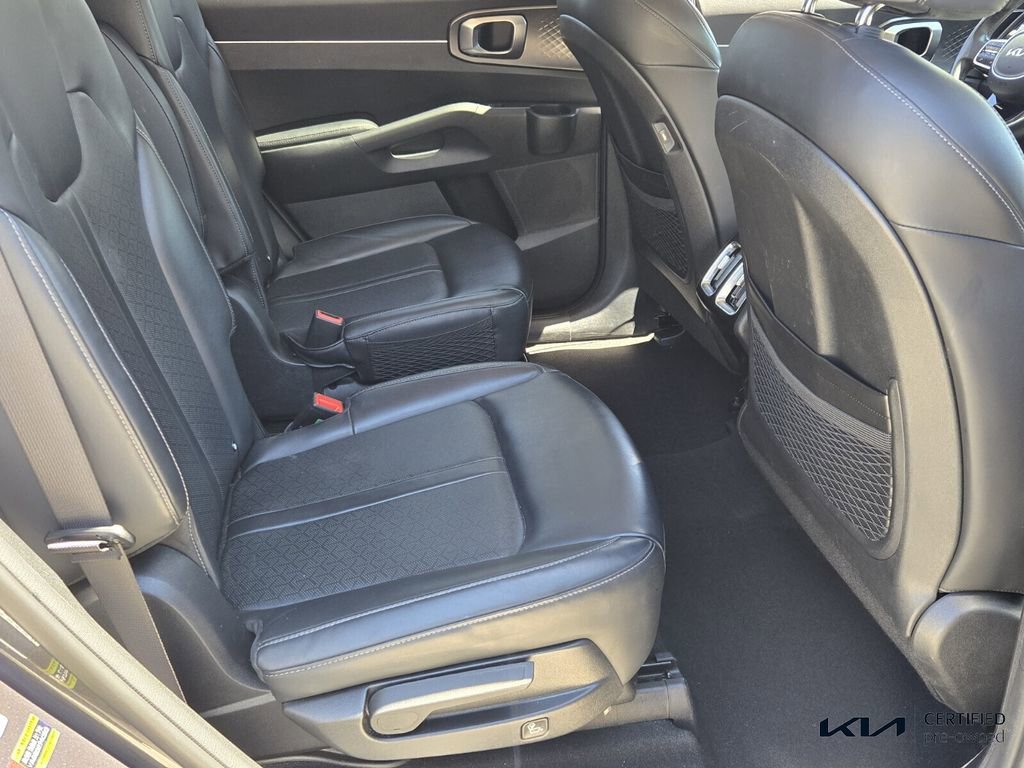 Certified 2022 Kia Sorento S image 17