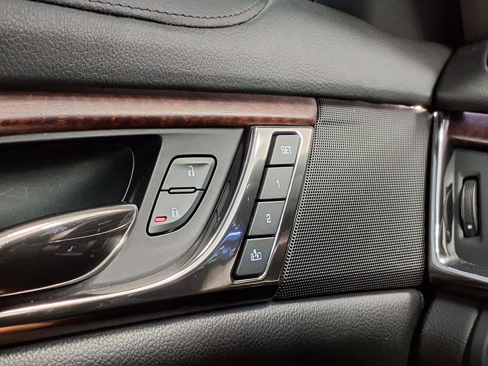 Used 2017 Cadillac CTS Sedan w/ Seating Package RWD image 32