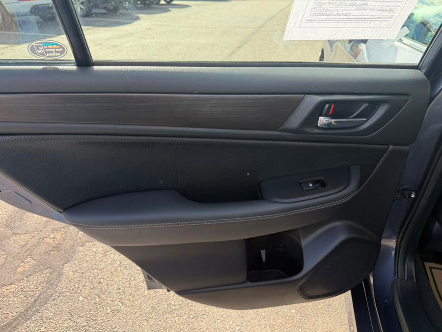 Used 2015 Subaru Legacy 2.5i Limited image 22