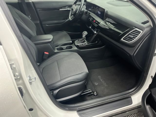 Certified 2024 Kia Seltos S image 31