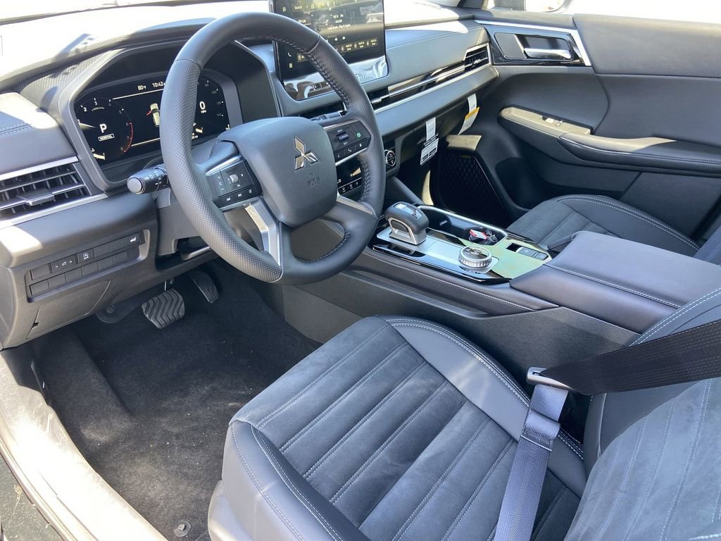 New 2026 Mitsubishi Outlander SE FWD image 6