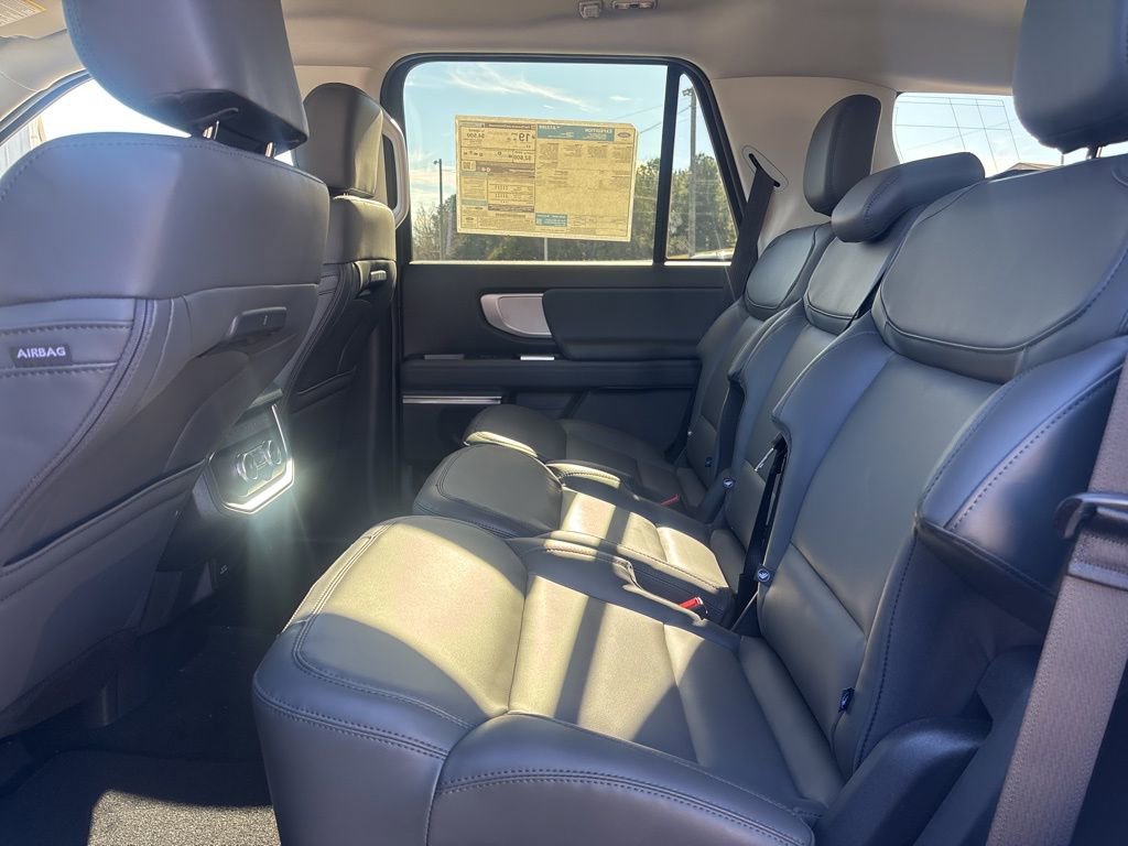 New 2026 Ford Expedition Active image 23