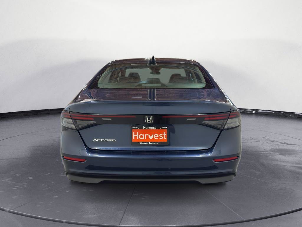 Used 2025 Honda Accord SE image 7