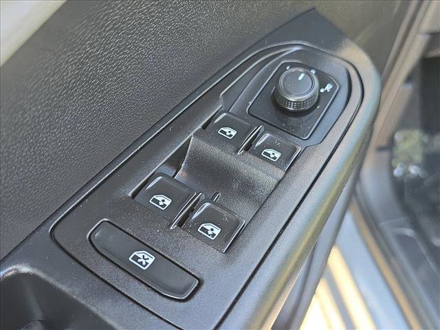 Used 2022 Volkswagen Taos S FWD image 9