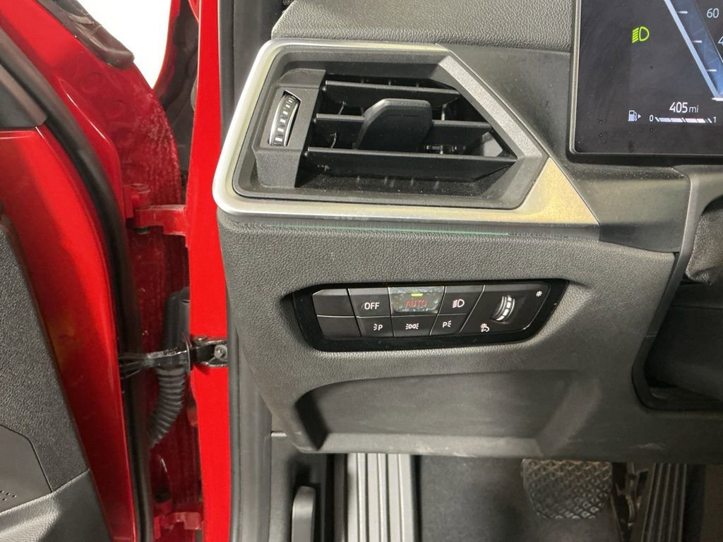 Certified 2023 BMW 330i Sedan image 19