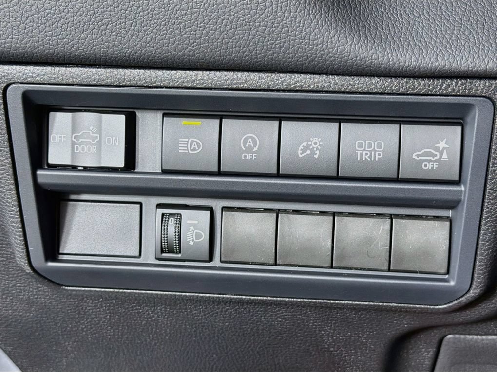 New 2026 Toyota Tundra Limited AWD/4WD image 14