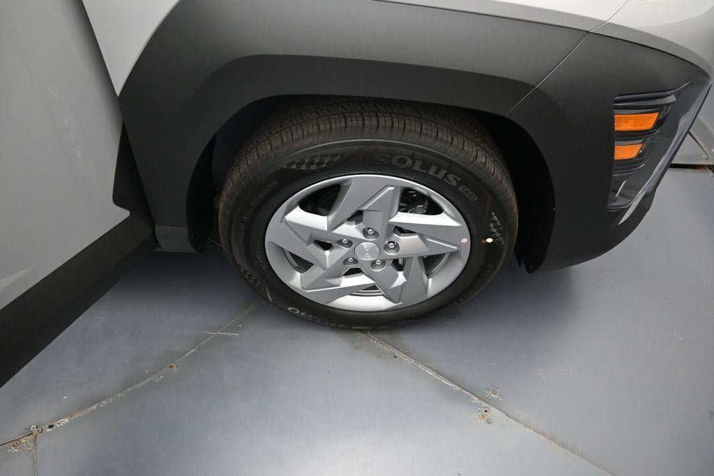 New 2027 Hyundai Kona SE FWD image 32