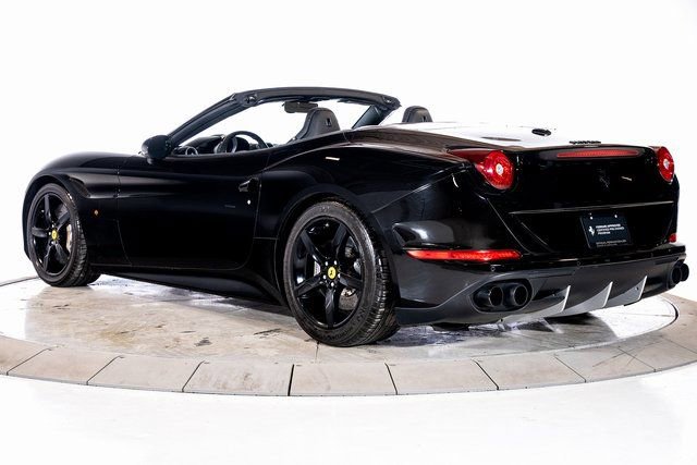 Certified 2017 Ferrari California T image 7