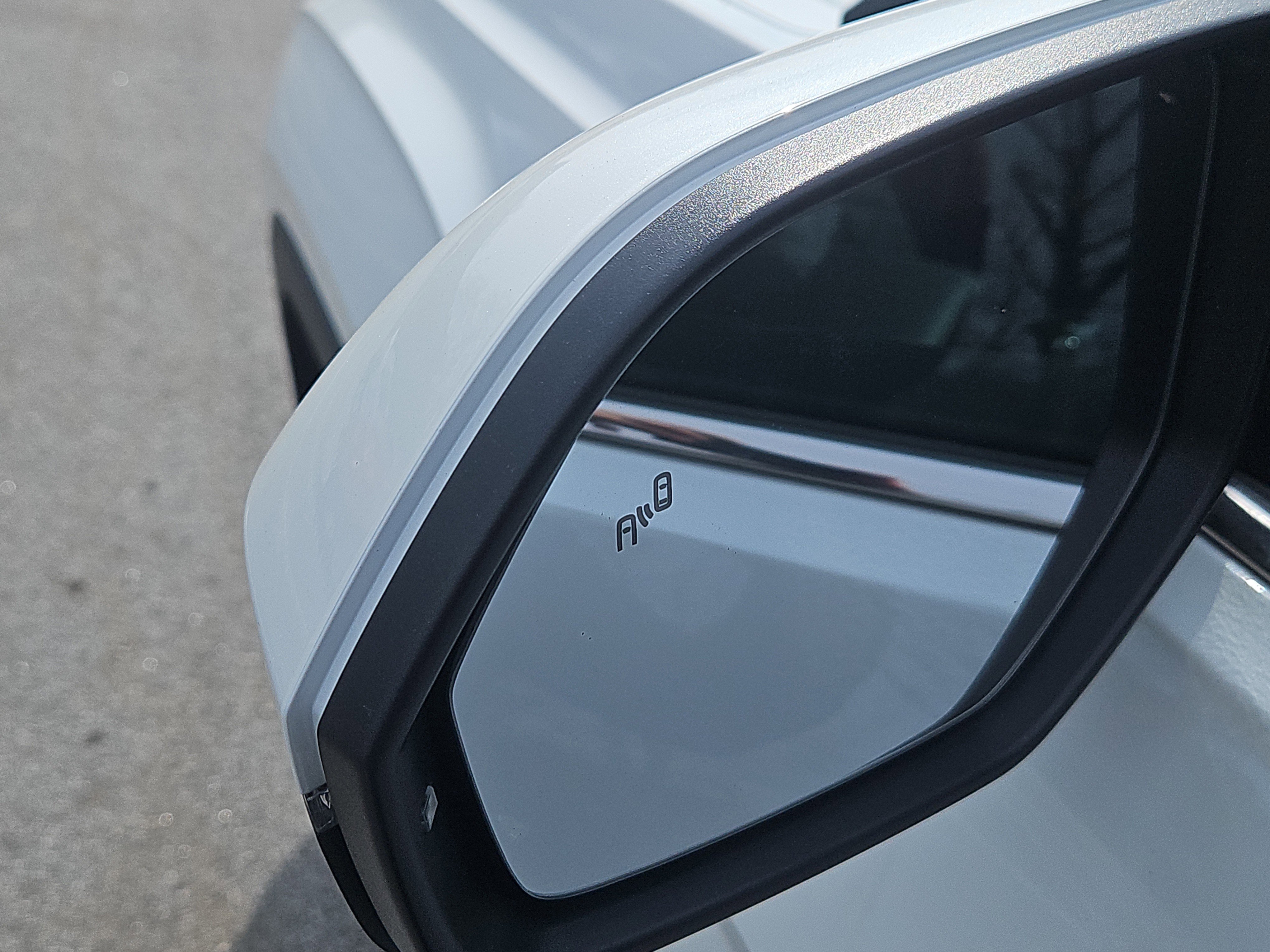 New 2026 Volkswagen Atlas SE image 5