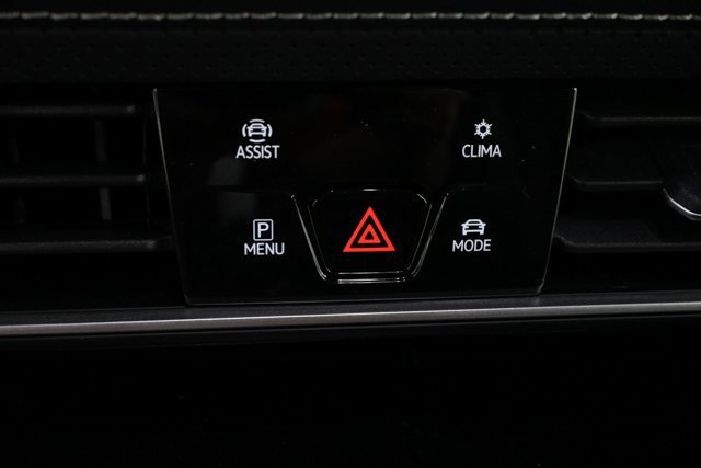 New 2026 Volkswagen Atlas Cross Sport SE image 27