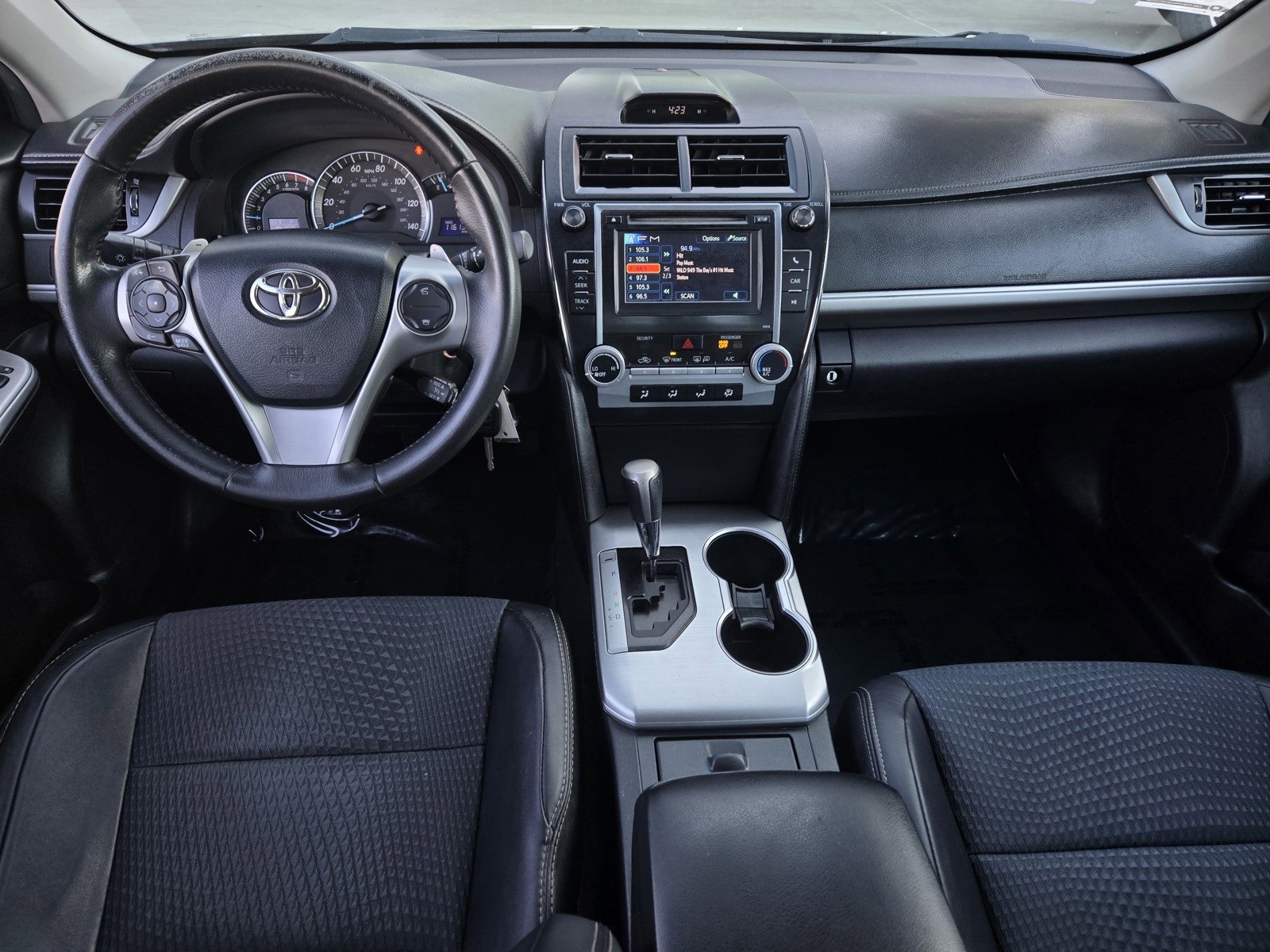 Used 2013 Toyota Camry SE image 12