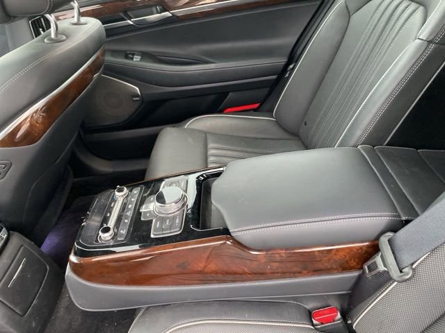 Used 2019 Genesis G90 3.3T Premium image 12
