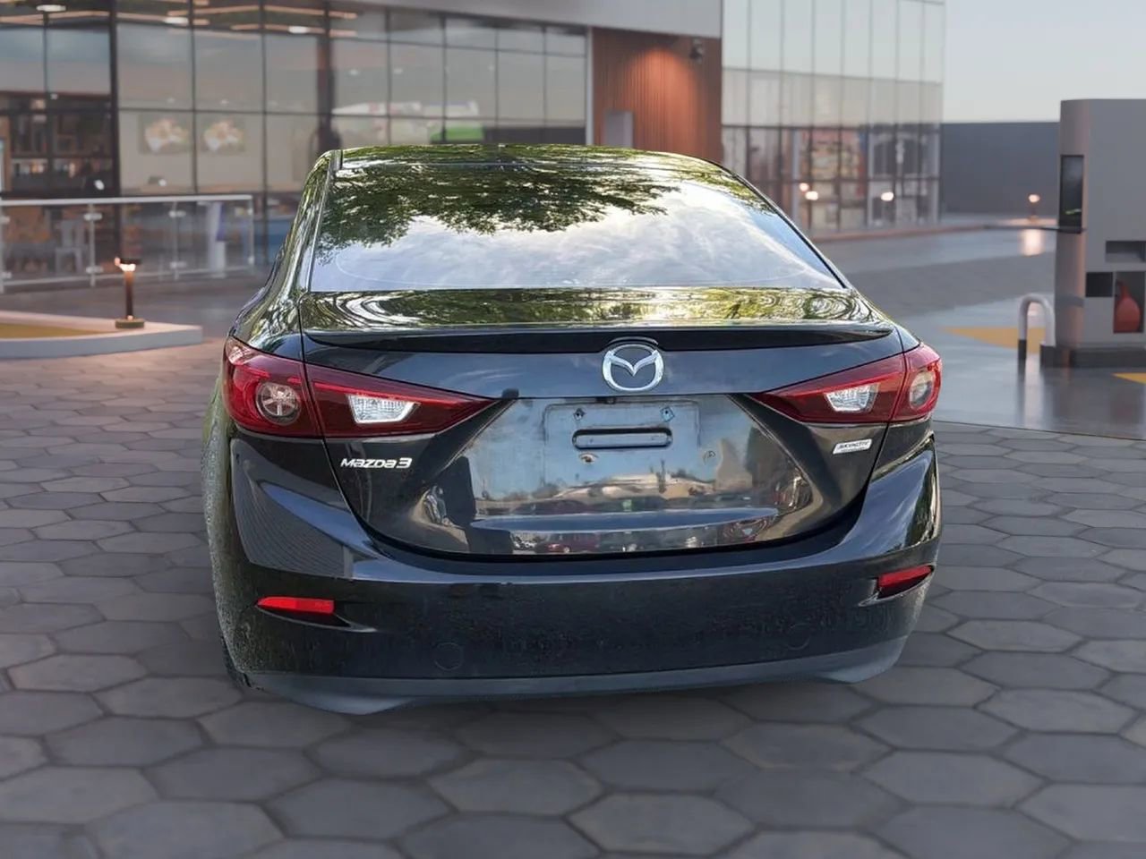 Used 2018 MAZDA MAZDA3 Touring FWD image 7