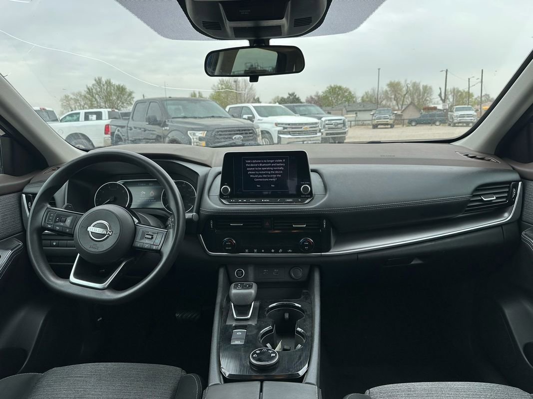 Used 2022 Nissan Rogue SV image 27