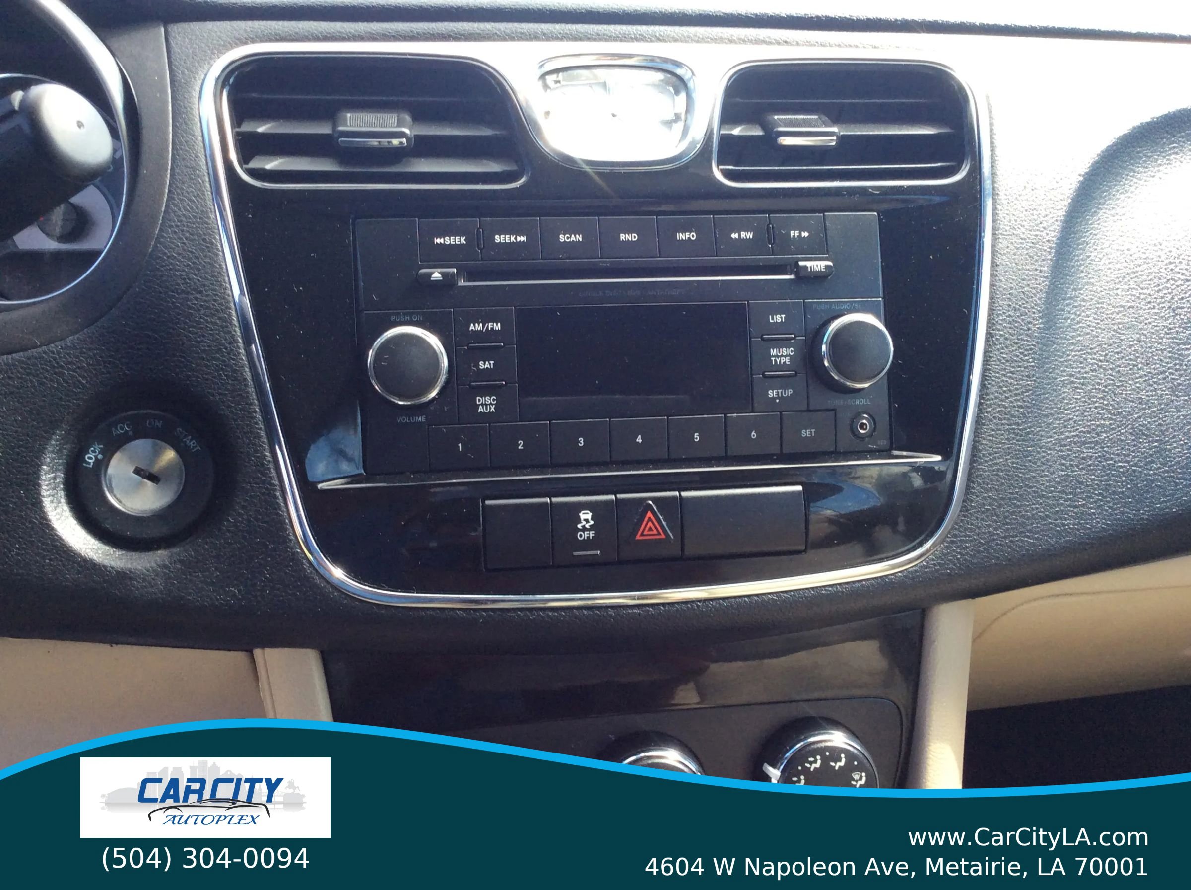 Used 2013 Chrysler 200 Touring image 8