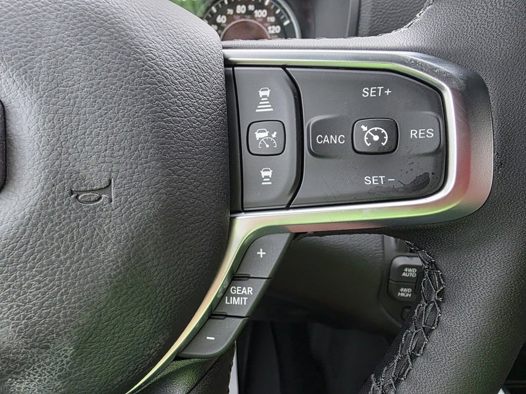 New 2026 RAM 1500 4x4 Crew Cab image 20