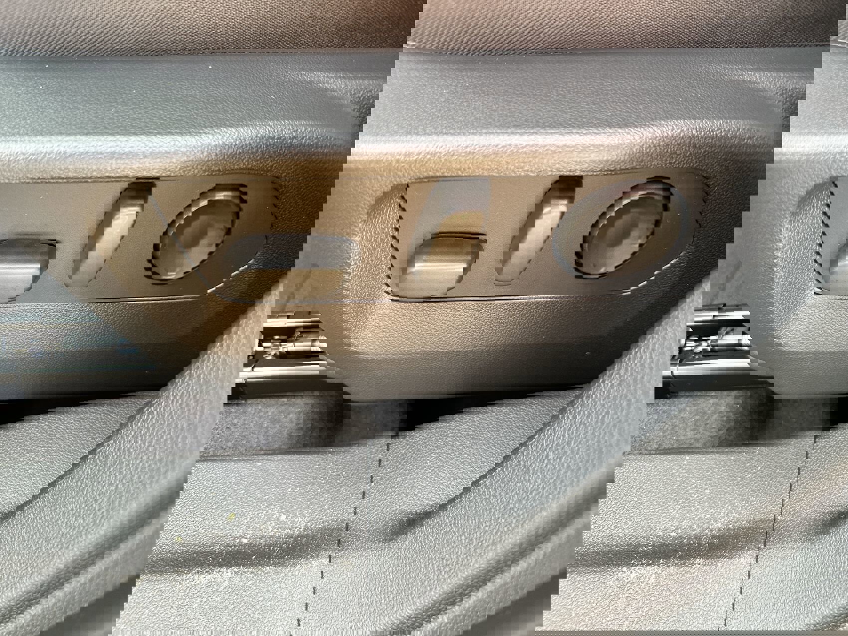 New 2025 Buick Envision Sport Touring image 12