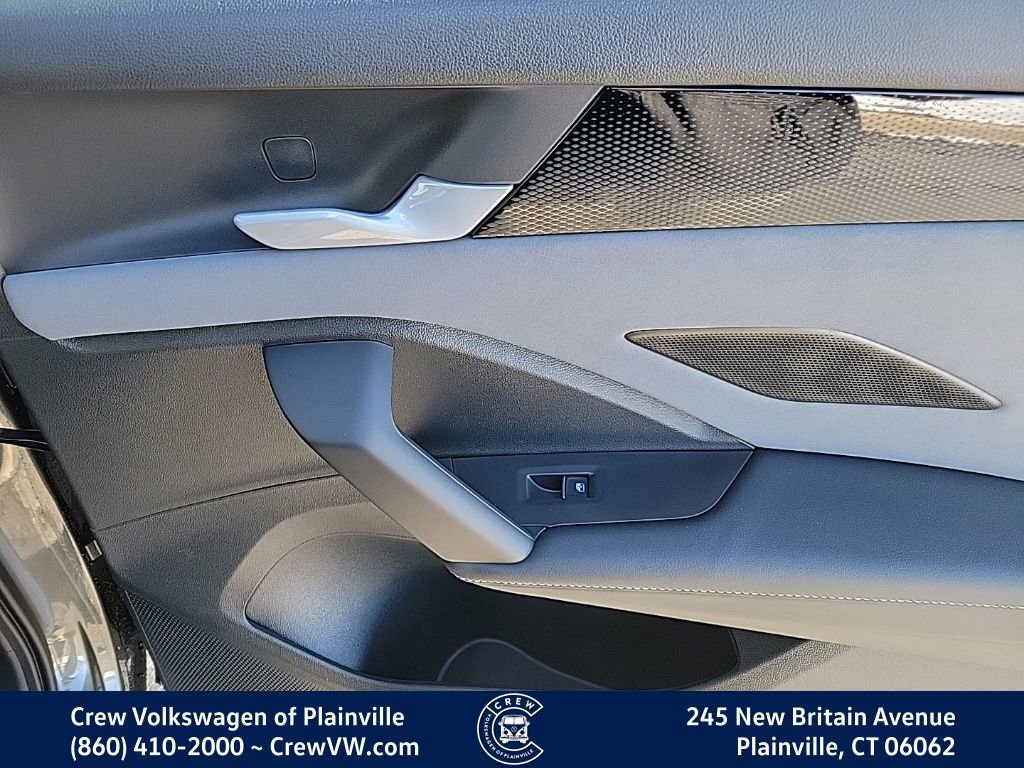 New 2026 Volkswagen Tiguan SE image 44