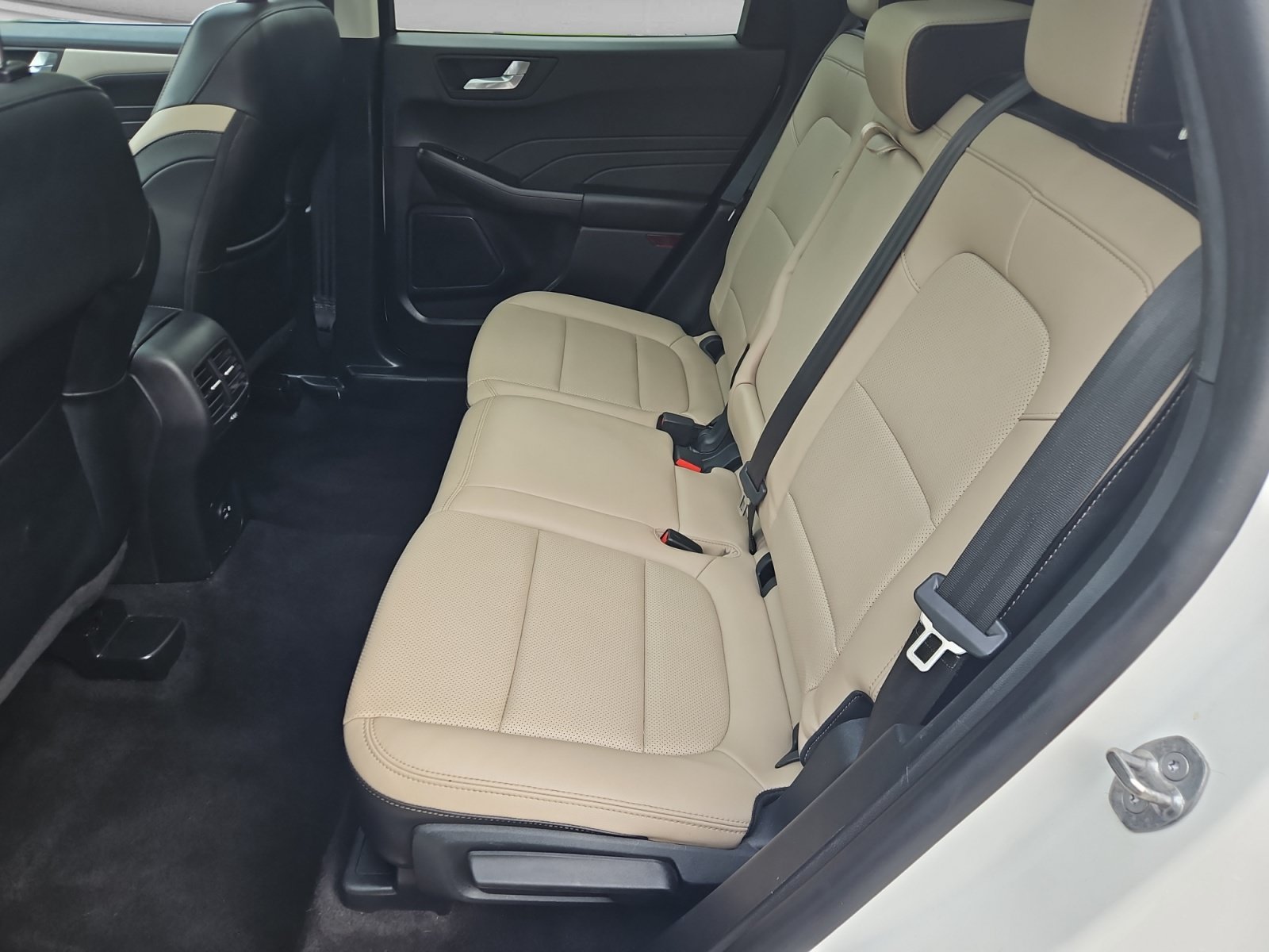 Used 2021 Ford Escape SEL AWD/4WD image 14