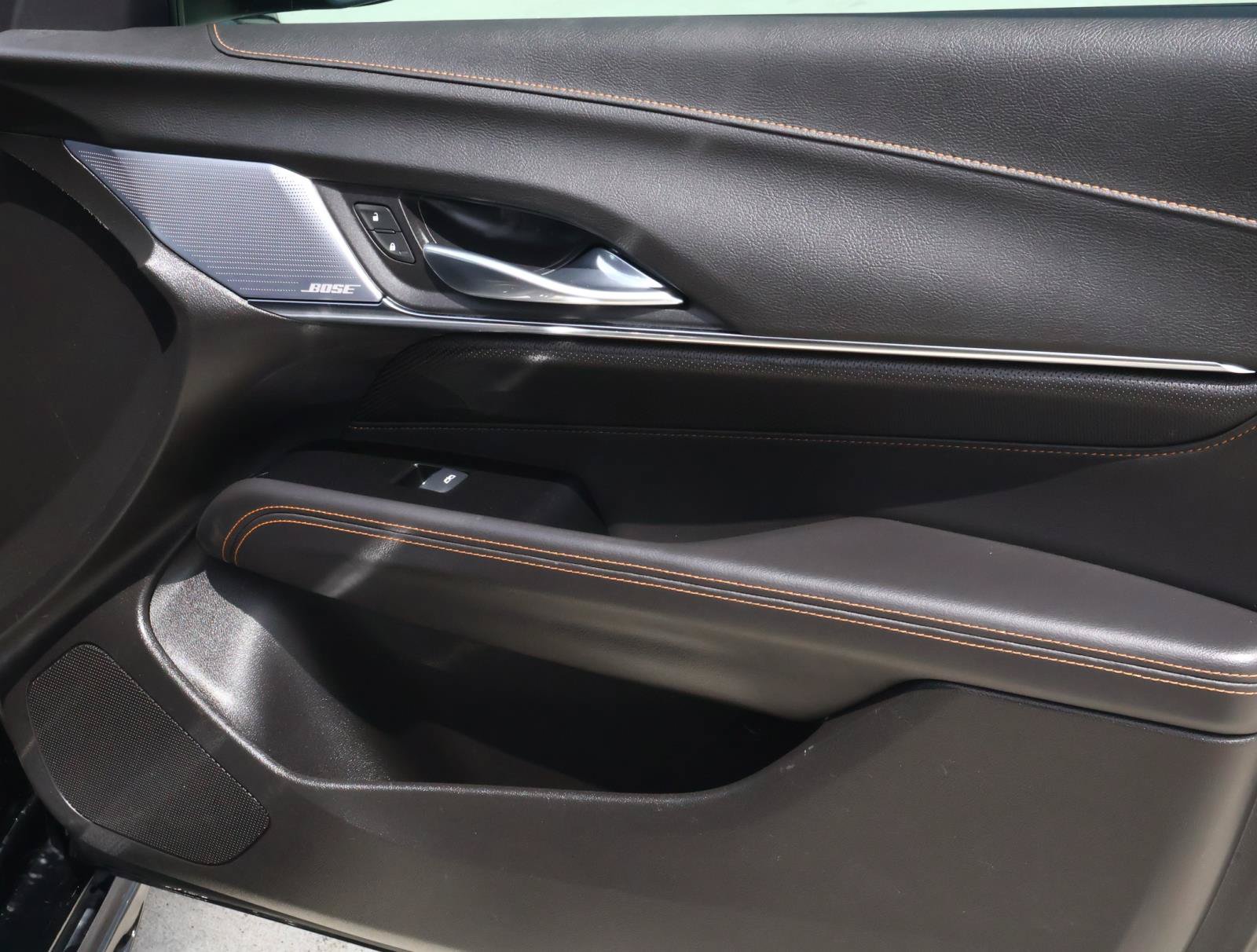 Used 2025 Cadillac CT4 V RWD image 21