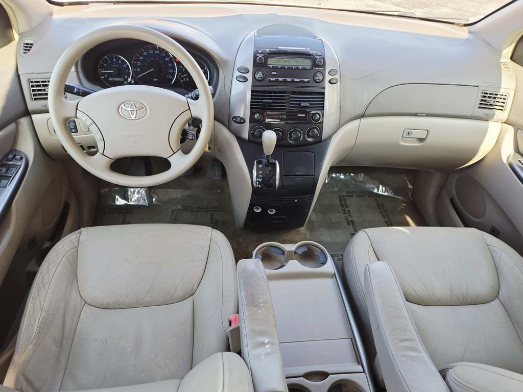 Used 2008 Toyota Sienna LE image 9