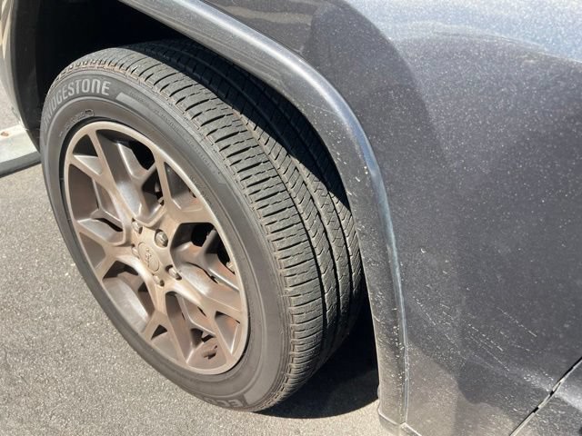 Used 2021 Jeep Grand Cherokee Overland AWD/4WD image 18