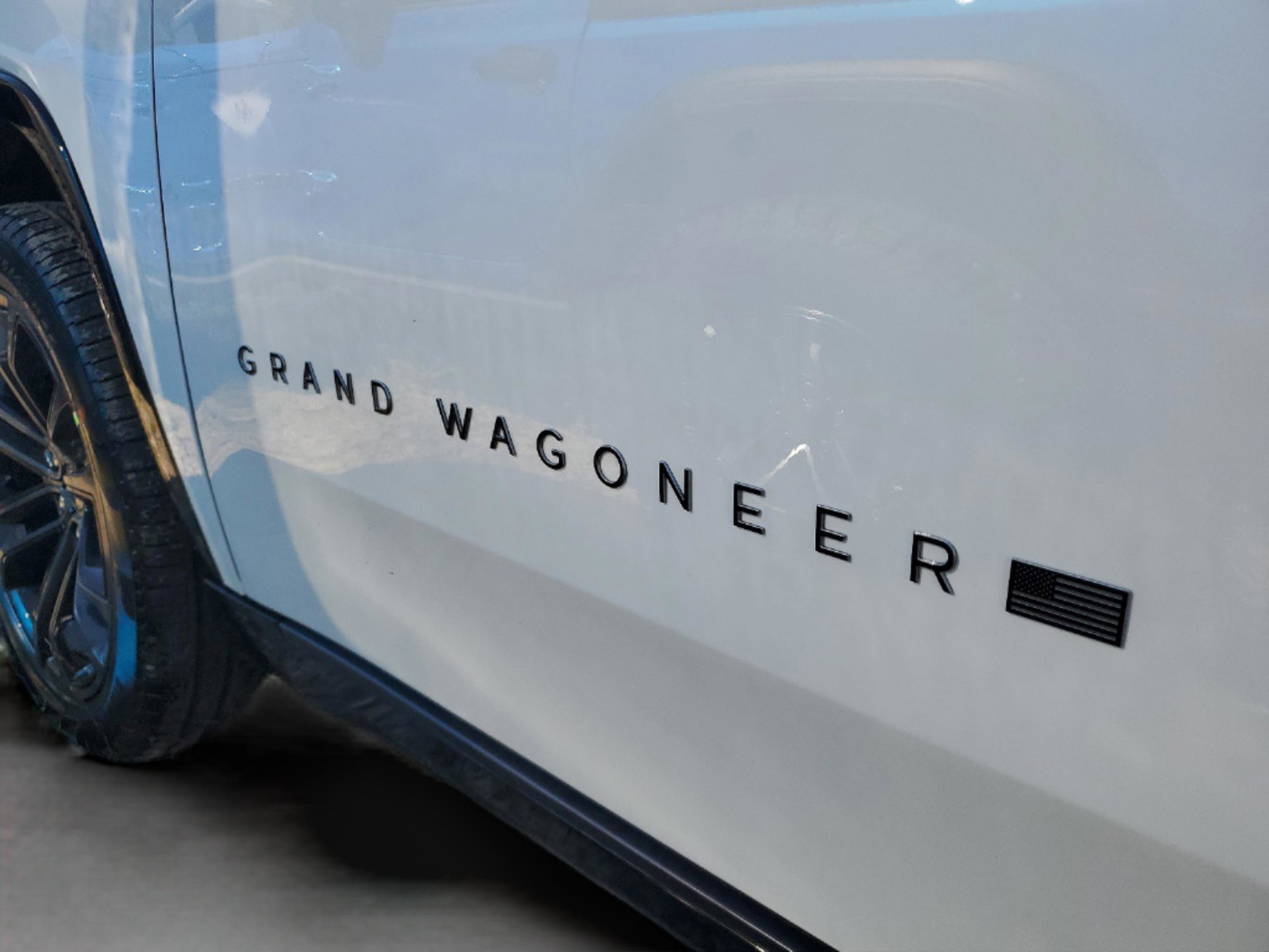 New 2026 Jeep Grand Wagoneer Summit w/ Rear Seat Video Group I image 32