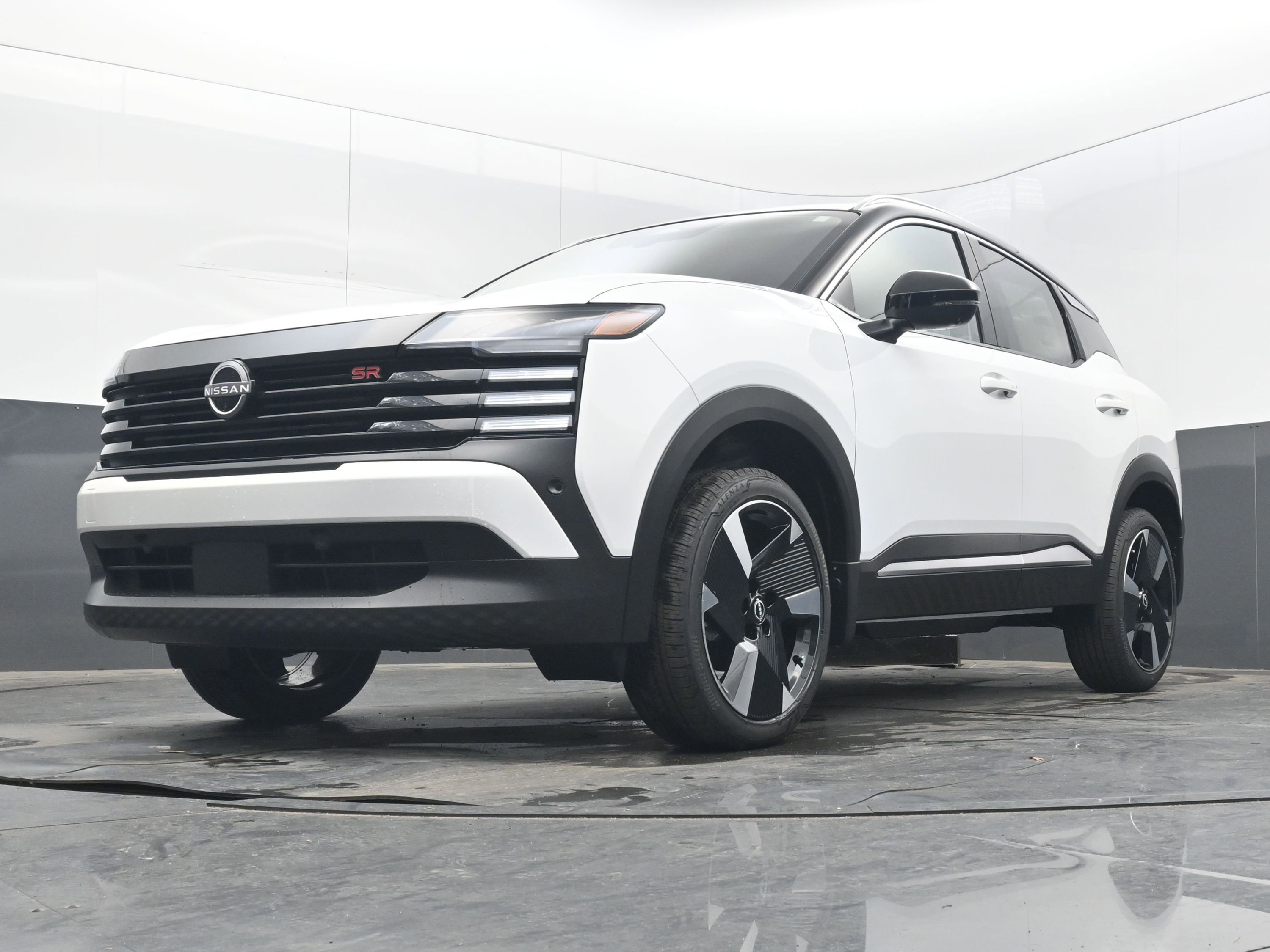 New 2026 Nissan Kicks SR w/ SR Premium Package image 25