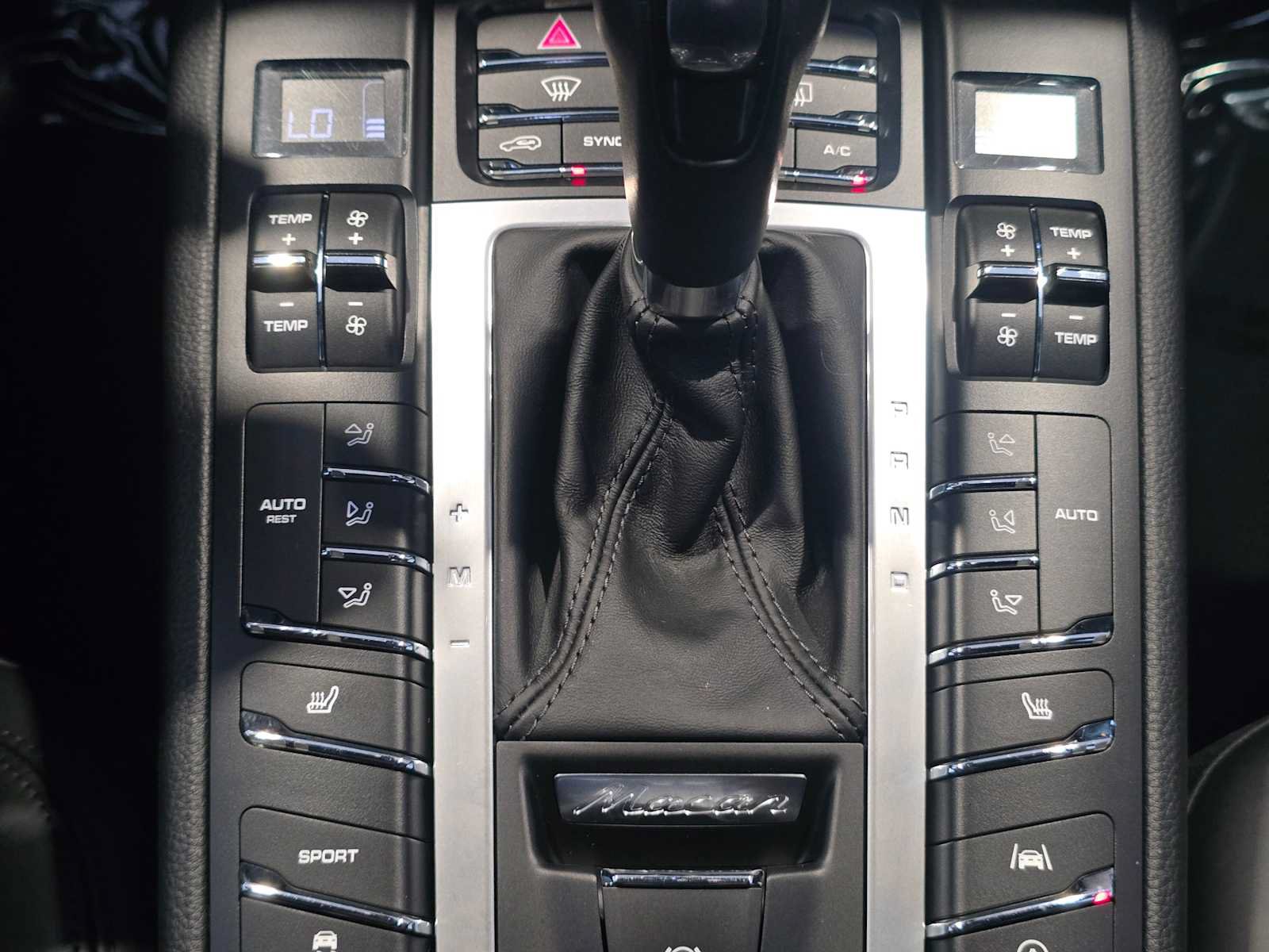 Used 2020 Porsche Macan AWD/4WD image 29
