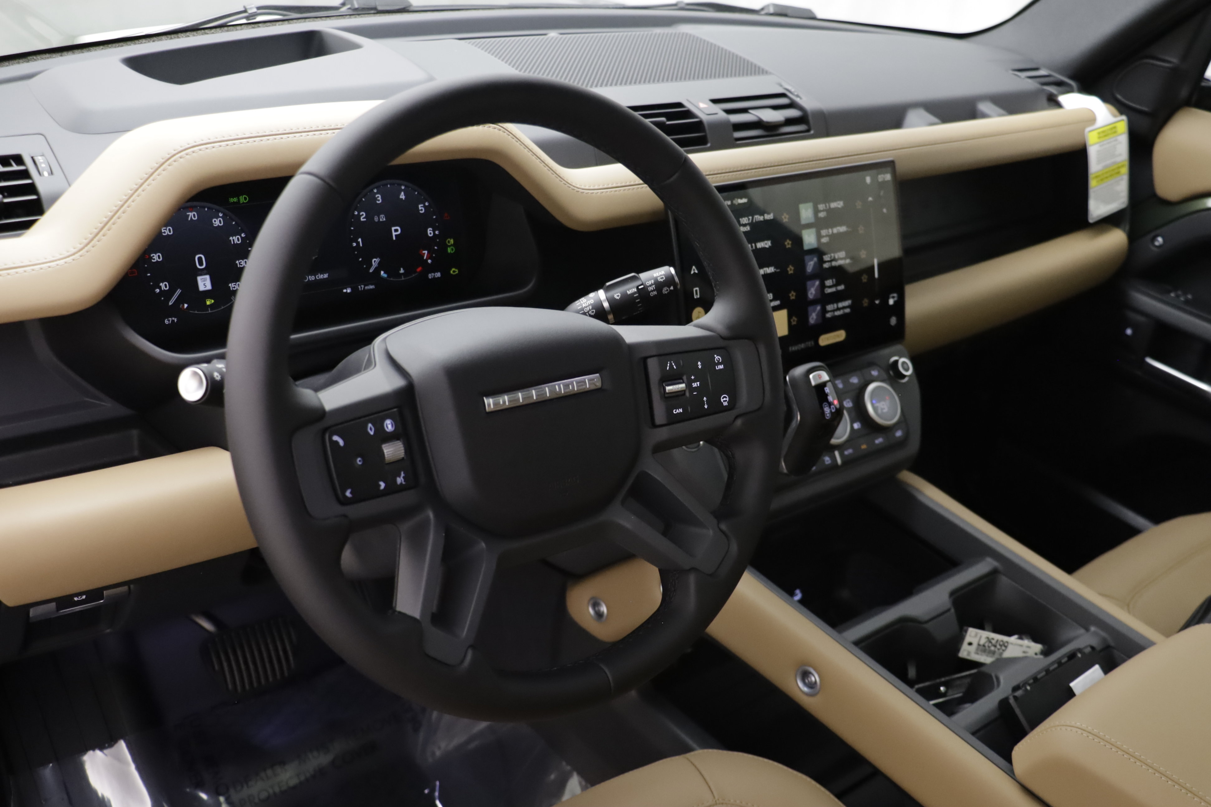 New 2026 Land Rover Defender 110 S AWD/4WD image 7