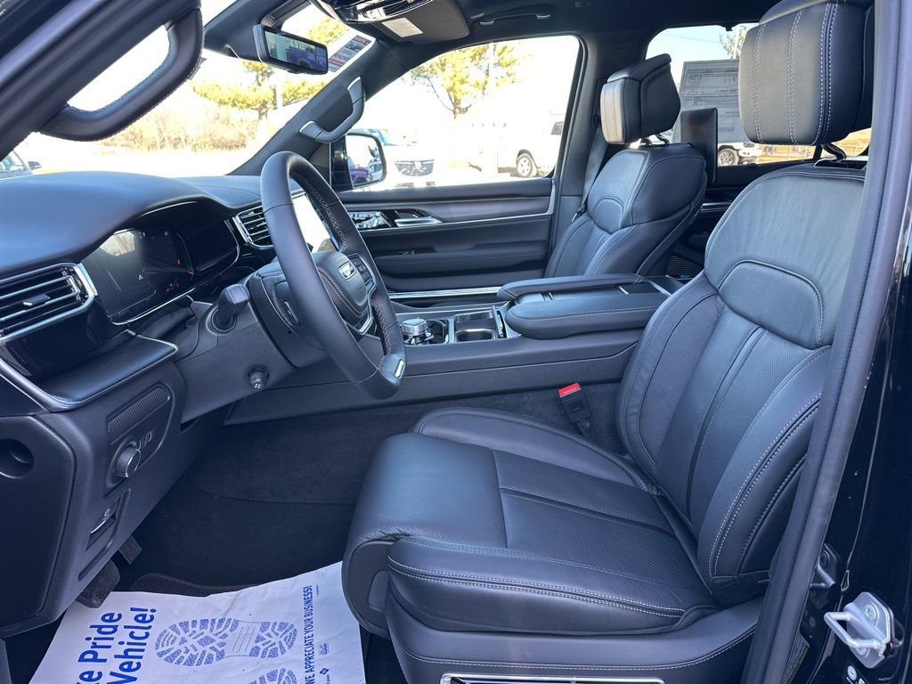 New 2026 Jeep Grand Wagoneer Summit w/ Rear Seat Video Group I image 65