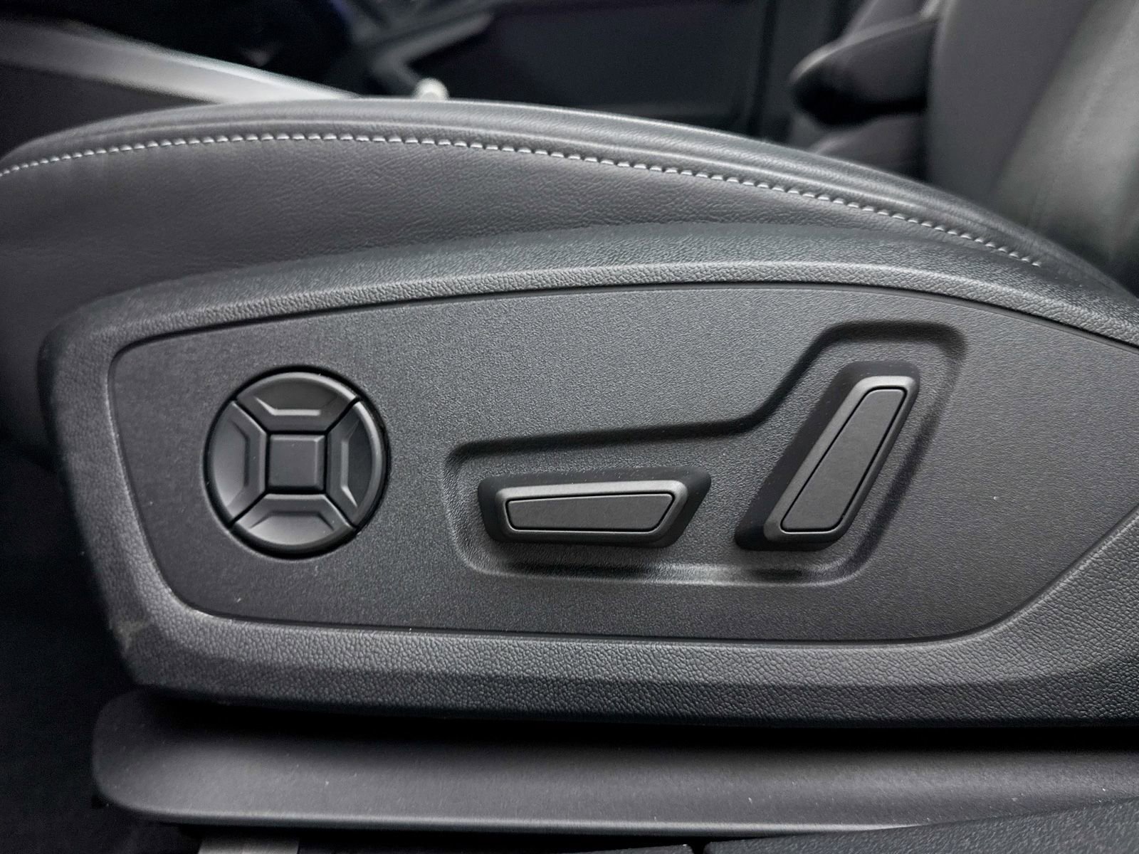 Used 2023 Audi A3 2.0T Premium Plus w/ Premium Plus Package AWD/4WD image 27