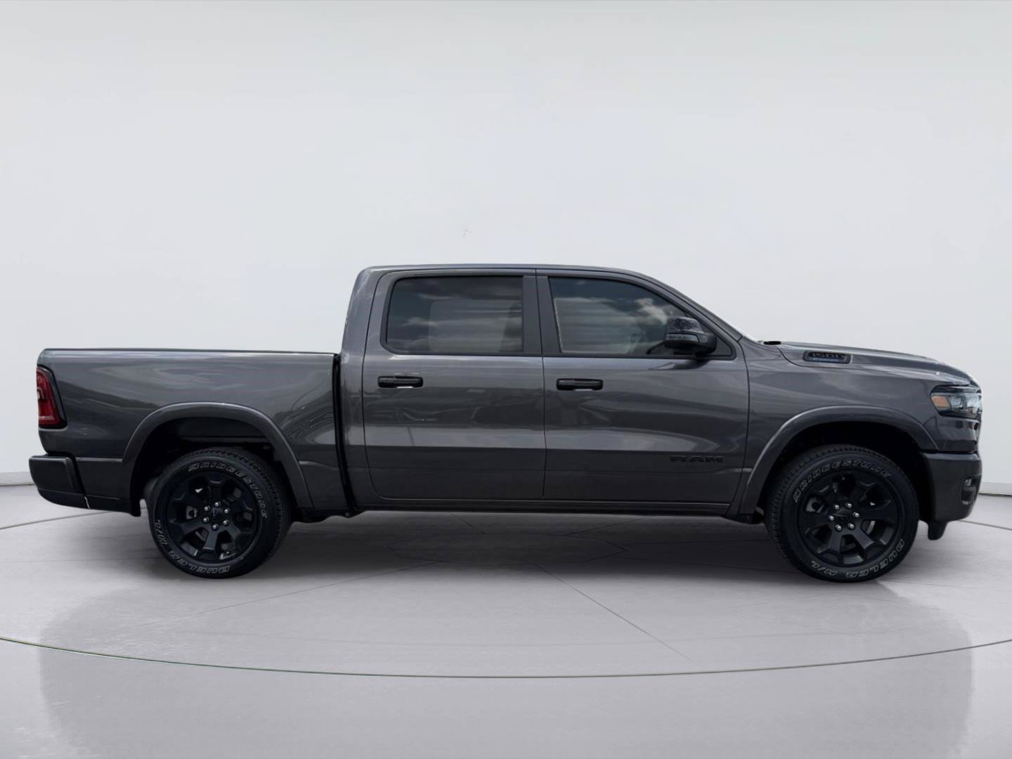 Used 2025 RAM 1500 Big Horn w/ Night Edition AWD/4WD image 6