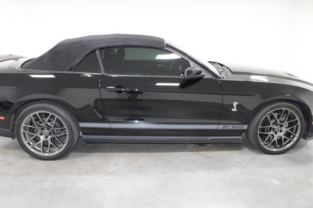 Used 2012 Ford Mustang Shelby GT500 w/ SVT Performance Pkg RWD image 11