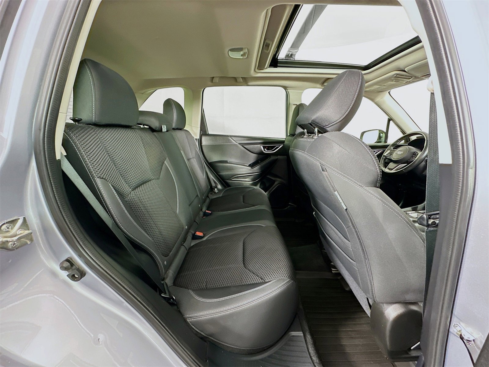 Used 2020 Subaru Forester Premium image 27