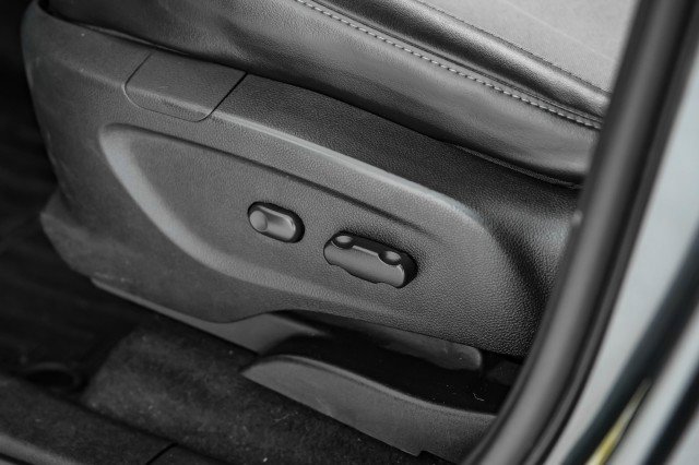 Used 2016 Chevrolet Trax LT w/ LT Convenience Package image 27