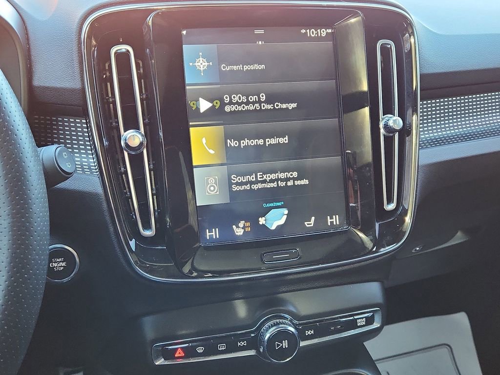 Used 2020 Volvo XC40 T5 R-Design w/ Protection Package Premier image 18