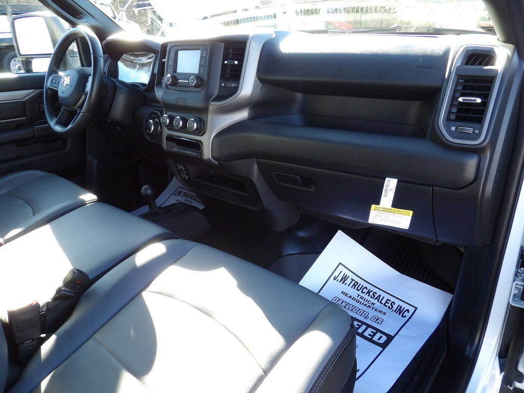 Used 2024 RAM 2500 Tradesman w/ Protection Group AWD/4WD image 31