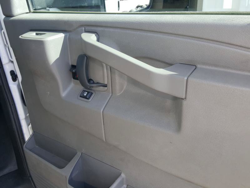 Used 2023 Chevrolet Express 4500 Extended w/ Power Convenience Package RWD image 25