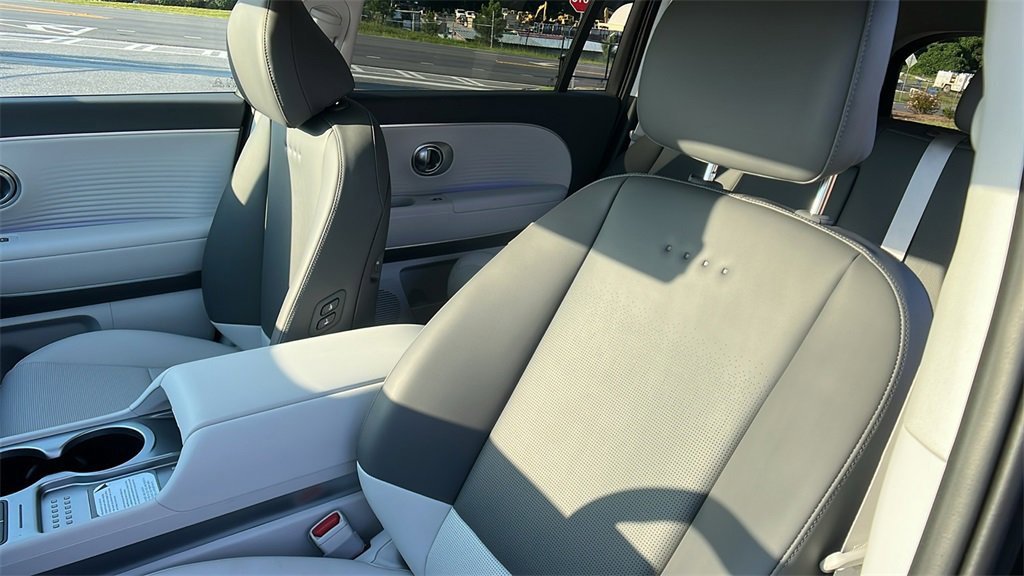 New 2026 Hyundai Ioniq 9 SEL image 15