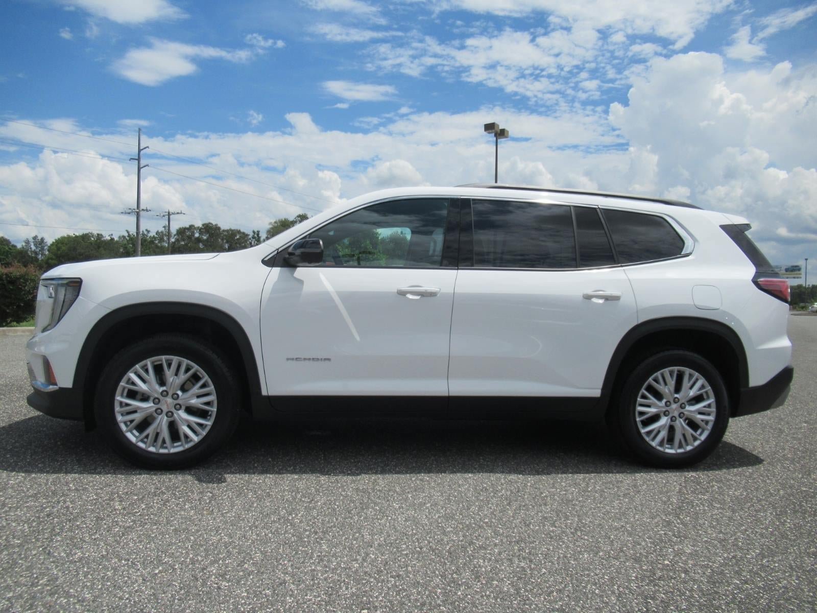 Used 2026 GMC Acadia Elevation w/ Elevation Premium Package FWD image 4
