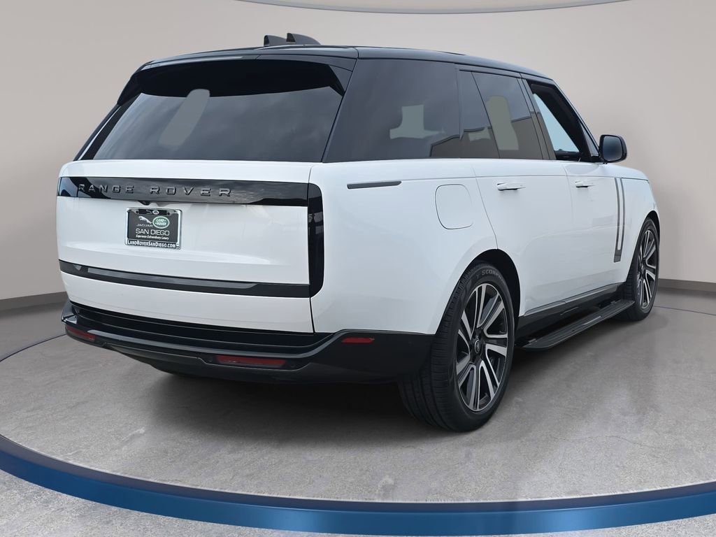 Certified 2023 Land Rover Range Rover SE image 5